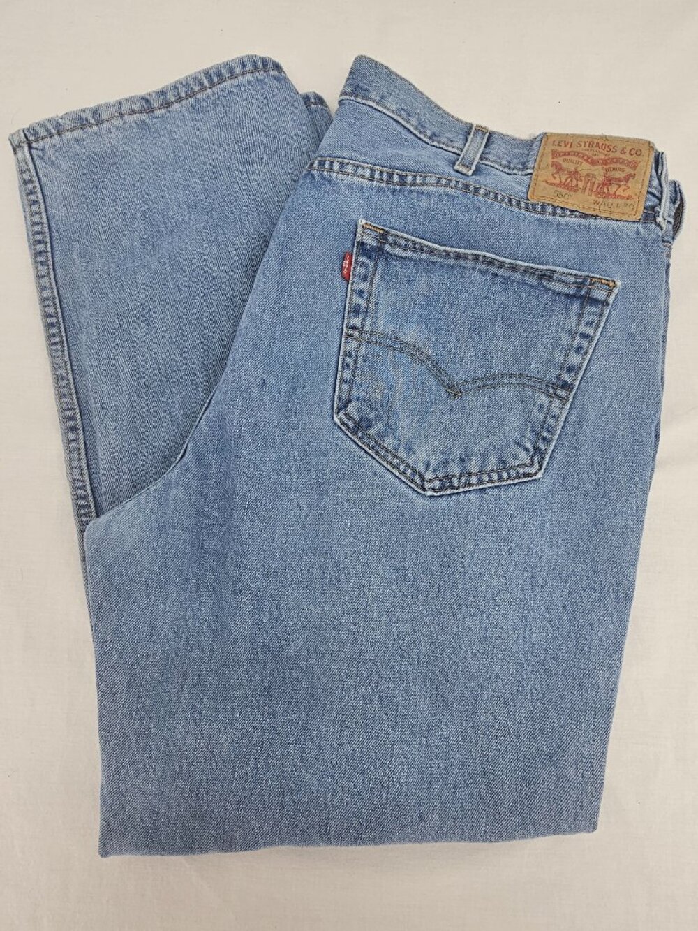Levi's 550 Relaxed Fit Straight Leg 5 Pocket Jeans Blue Denim Men's 40 x 30
